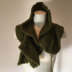 HAND CRAFTED Luxury Yarn SOFT Merino Wool ruffle chunky knit scarf Fall sage